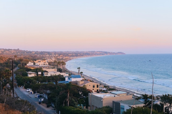 Get To Know the Top Reasons Why You Should Have a Beach Home
