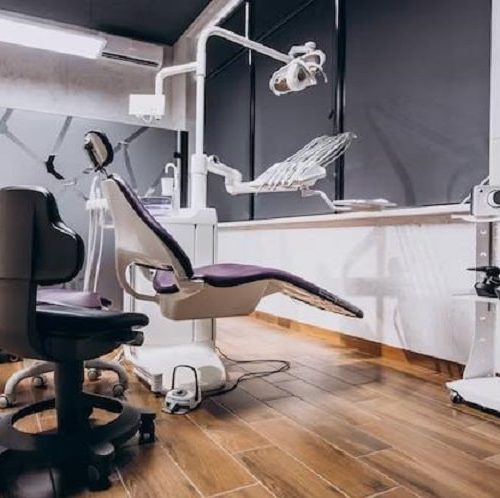 Guidance for Achieving Success in Managing a Dental Practice: 8 Essential Tips